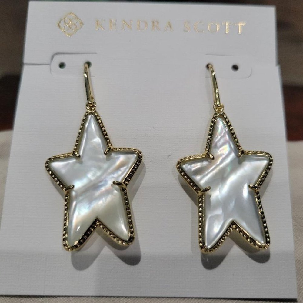 Kendra Scott Star Drop Earrings - Picture 2 of 3
